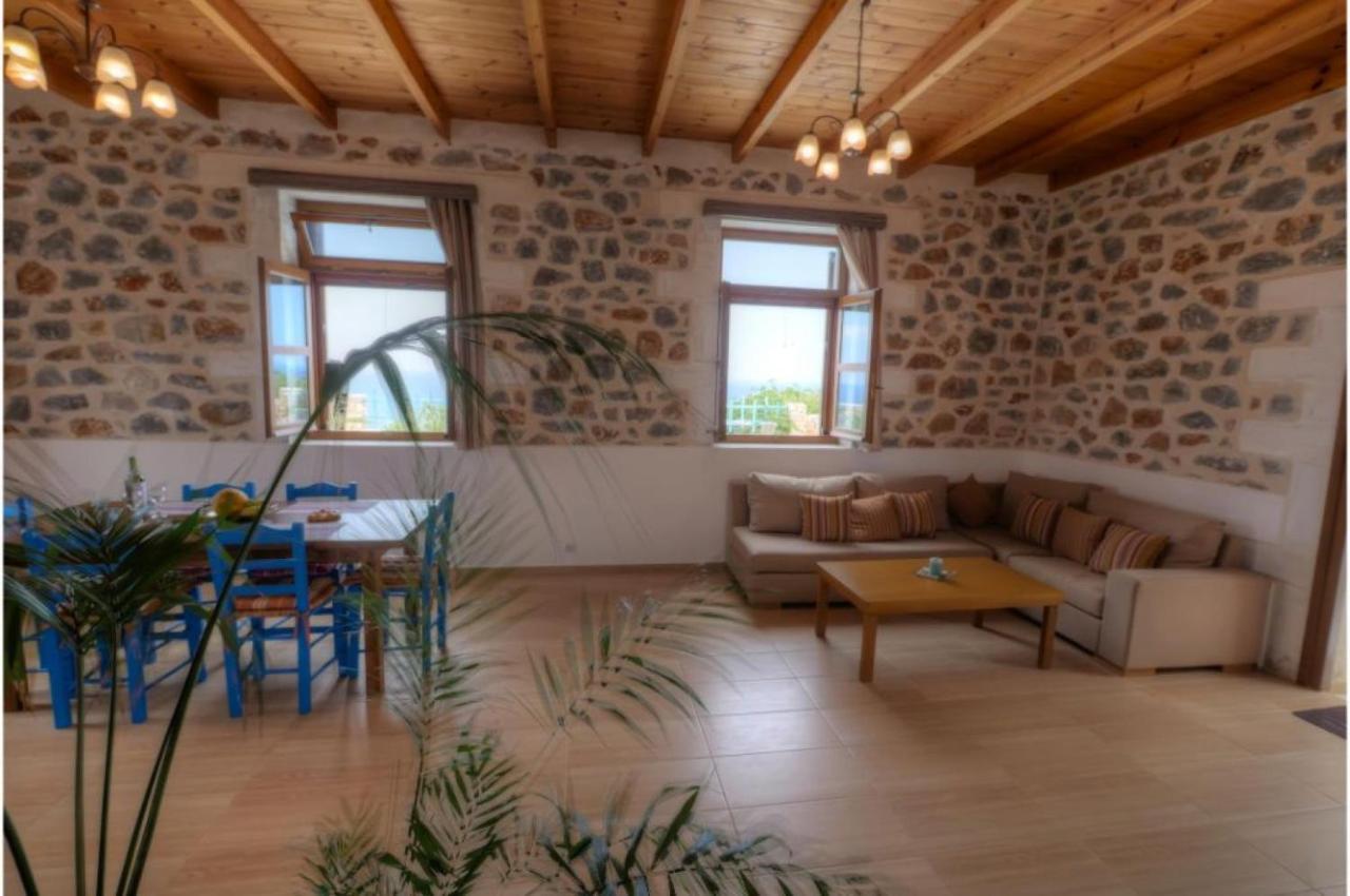 Stone Villa I In Petres Πετρές Εξωτερικό φωτογραφία